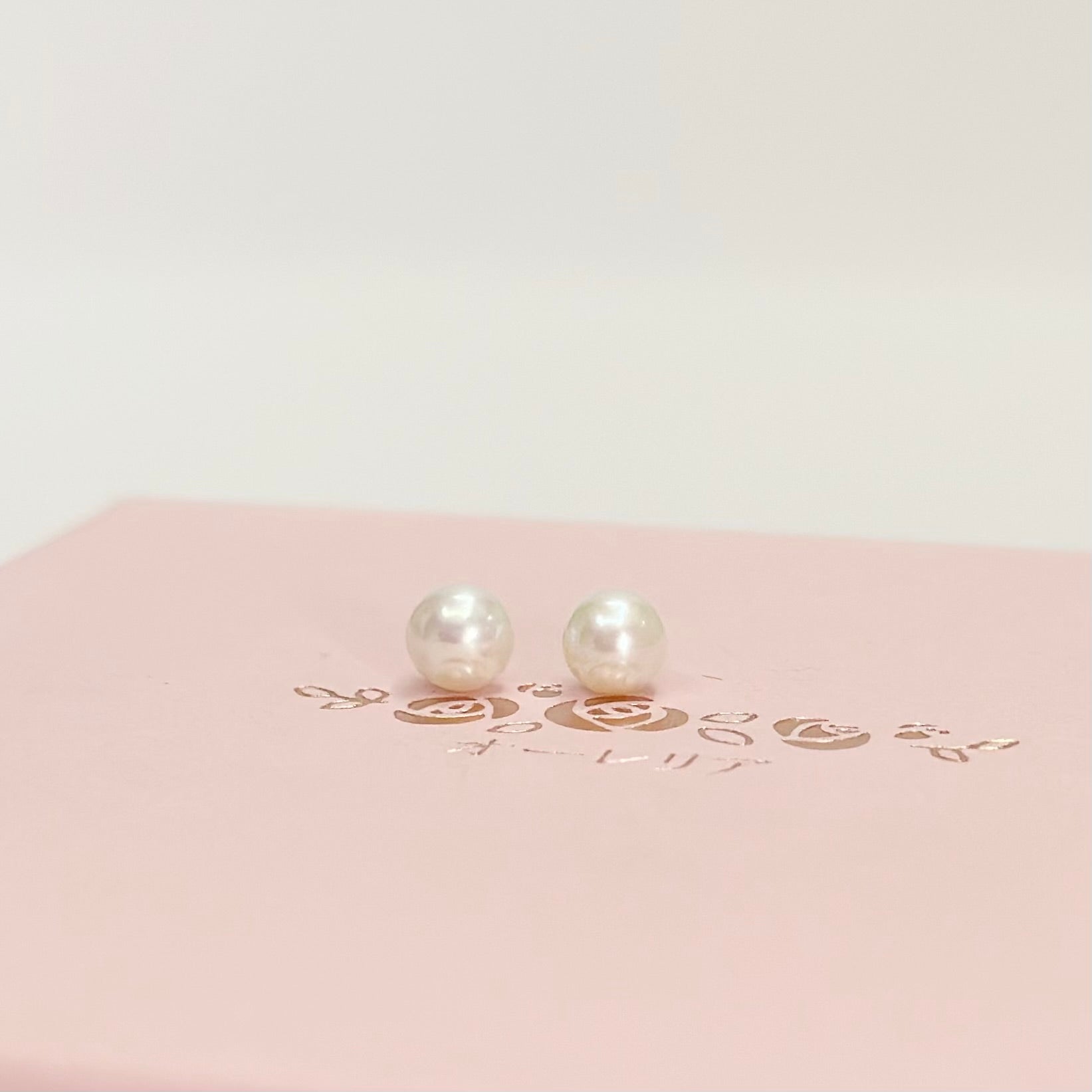 pearl earrings, dainty pearl bracelet, freshwater pearl necklace,  akoya pearl., handmade, sensitive skin, bridal, sterling silver, hypoallergenic, gift idea, seawater pearl, pearl neckace, keshi pearl, baroque pearl, mini pearl, 珍珠 淡水珍珠 ak pearl
海水珍珠 s925 cultural pear present gift for her gift ideas pearl made in Malaysia south sea pearl 米珠 natural pearl mutiara Gift for her Dainty Delicate Minimalist everyday earrings everyday wear lustre near round