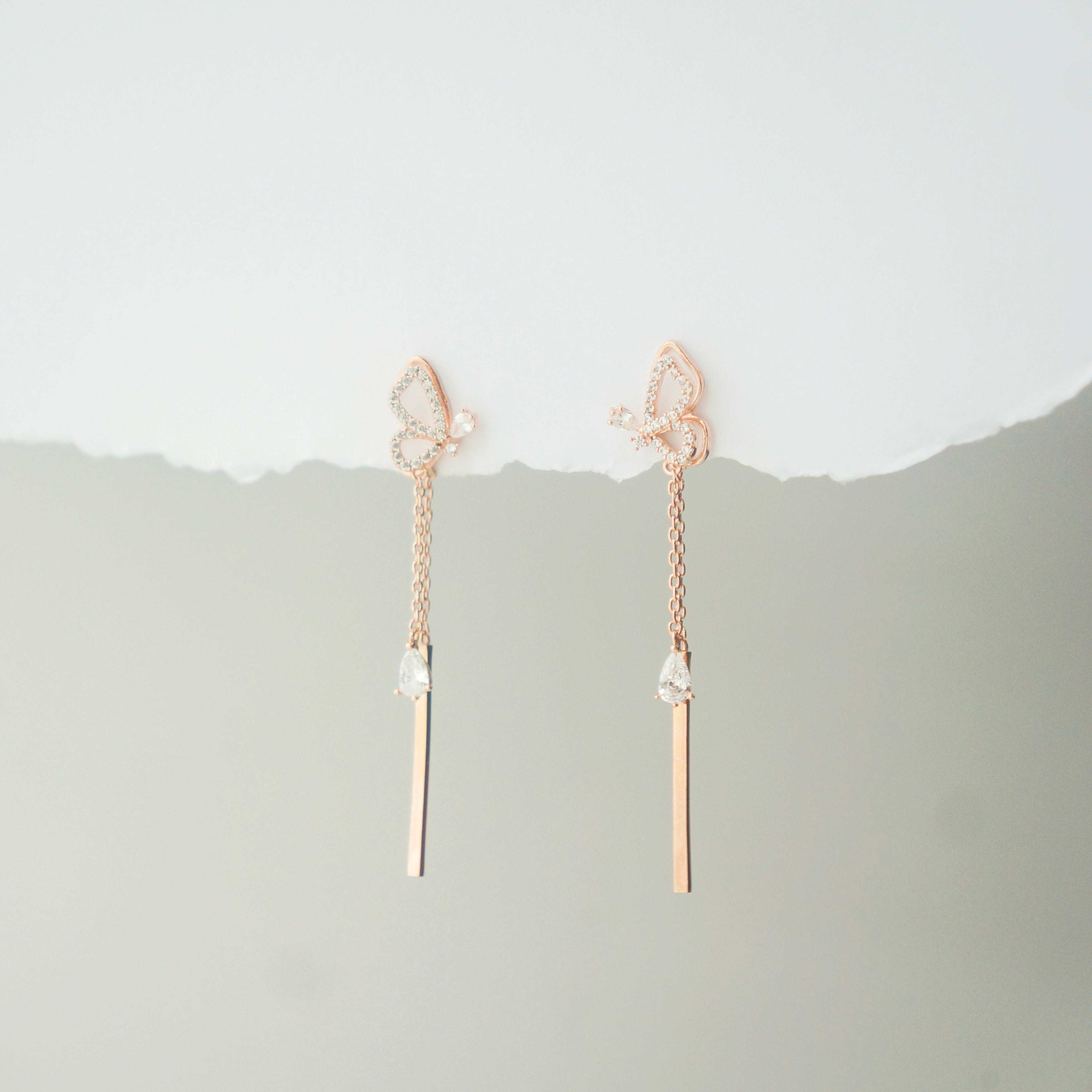korean earrings bracelet jewellery Malaysia necklace korean jewellery rings earrings malaysia korean style earrings jewellery accessories hypoallergenic earrings ear cuff huggies silver necklace made in korea jewelry fashion jewellery malaysia earrings online shop malaysia Gift idea Gift for her Made in Korea Cubic Zirconia 925 Sterling Silver No Piercing Dainty Minimalist Daily wear Bestie Korean Anting Cincin Clip on 韩国耳环 韩国发饰 韩国饰品 hypoallergenic birthday gift set bridesmaid aurelia atelier