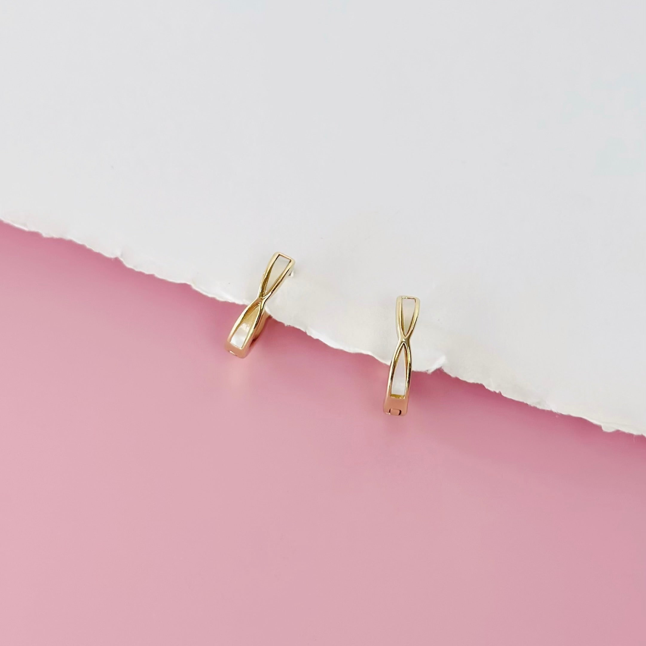 korean earrings bracelet jewellery Malaysia necklace korean jewellery rings earrings malaysia korean style earrings jewellery accessories hypoallergenic earrings ear cuff huggies silver necklace made in korea jewelry fashion jewellery malaysia earrings online shop malaysia Gift idea Gift for her Made in Korea Cubic Zirconia 925 Sterling Silver No Piercing Dainty Minimalist Daily wear Bestie Korean Anting Cincin Clip on 韩国耳环 韩国发饰 韩国饰品 hypoallergenic birthday gift set bridesmaid aurelia atelier