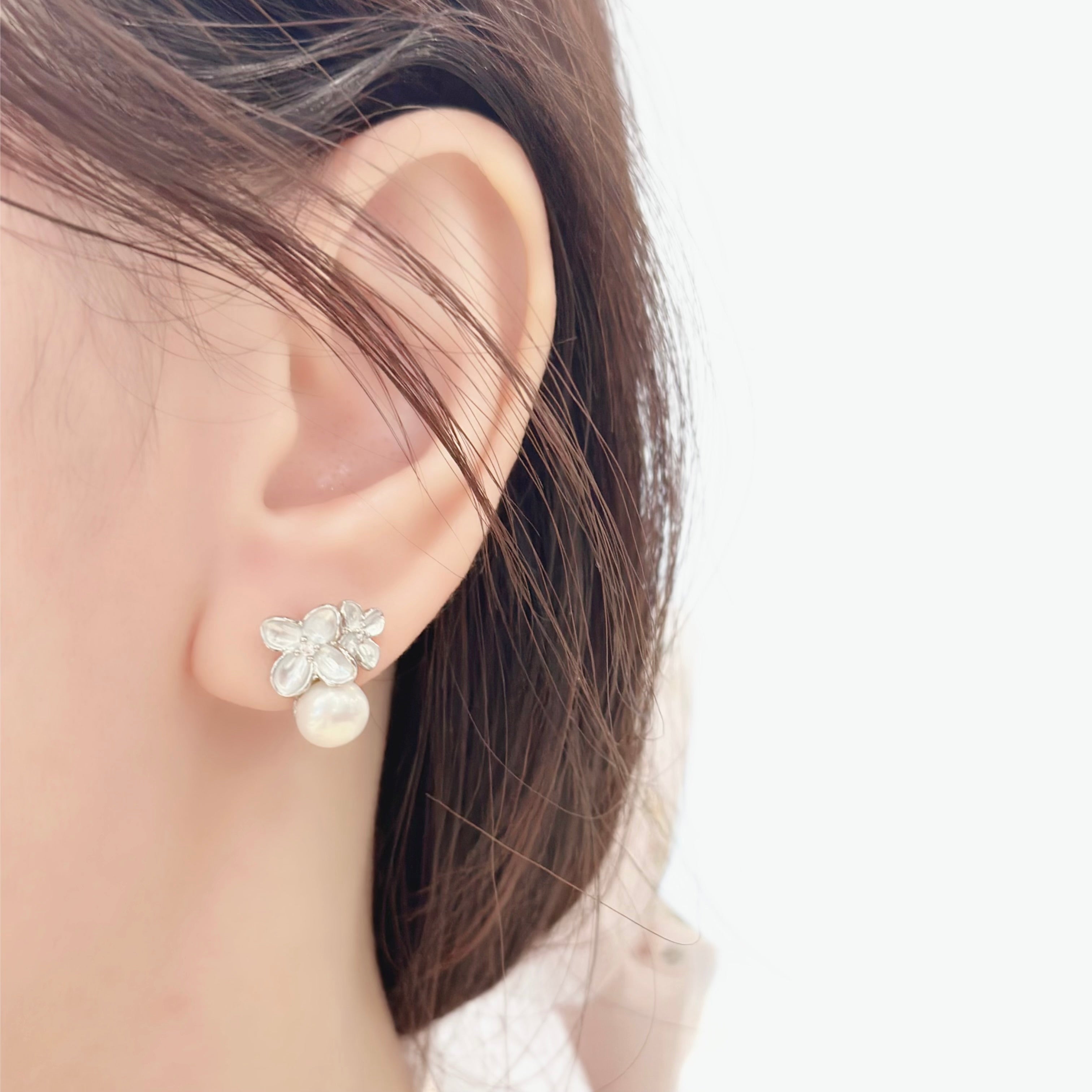 pearl earrings, dainty pearl bracelet, freshwater pearl necklace,  akoya pearl., handmade, sensitive skin, bridal, sterling silver, hypoallergenic, gift idea, seawater pearl, pearl neckace, keshi pearl, baroque pearl, mini pearl, 珍珠 淡水珍珠 ak pearl
海水珍珠 s925 cultural pear present gift for her gift ideas pearl made in Malaysia south sea pearl 米珠 natural pearl mutiara Gift for her Dainty Delicate Minimalist everyday earrings everyday wear lustre near round