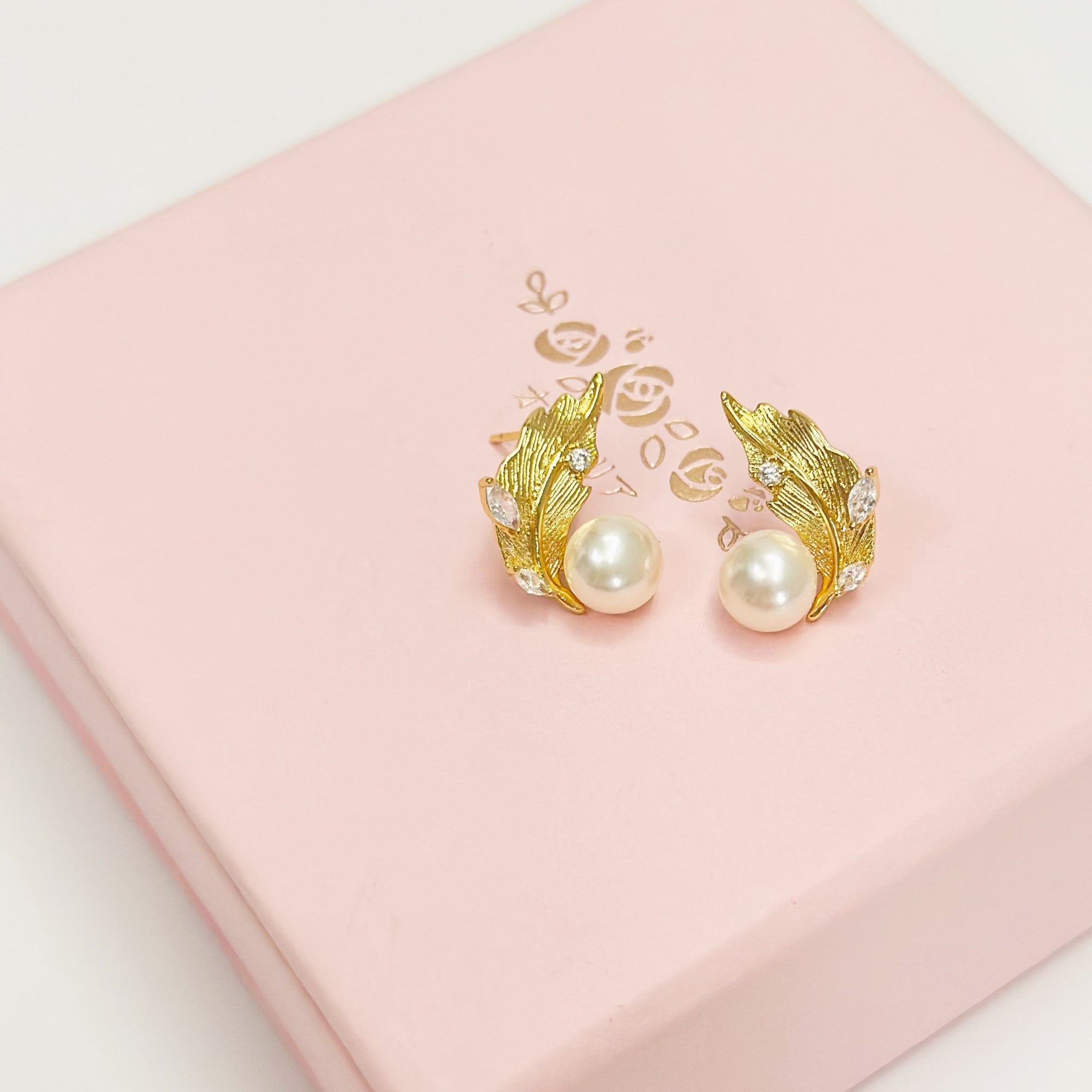 pearl earrings, dainty pearl bracelet, freshwater pearl necklace,  akoya pearl., handmade, sensitive skin, bridal, sterling silver, hypoallergenic, gift idea, seawater pearl, pearl neckace, keshi pearl, baroque pearl, mini pearl, 珍珠 淡水珍珠 ak pearl
海水珍珠 s925 cultural pear present gift for her gift ideas pearl made in Malaysia south sea pearl 米珠 natural pearl mutiara Gift for her Dainty Delicate Minimalist everyday earrings everyday wear lustre near round