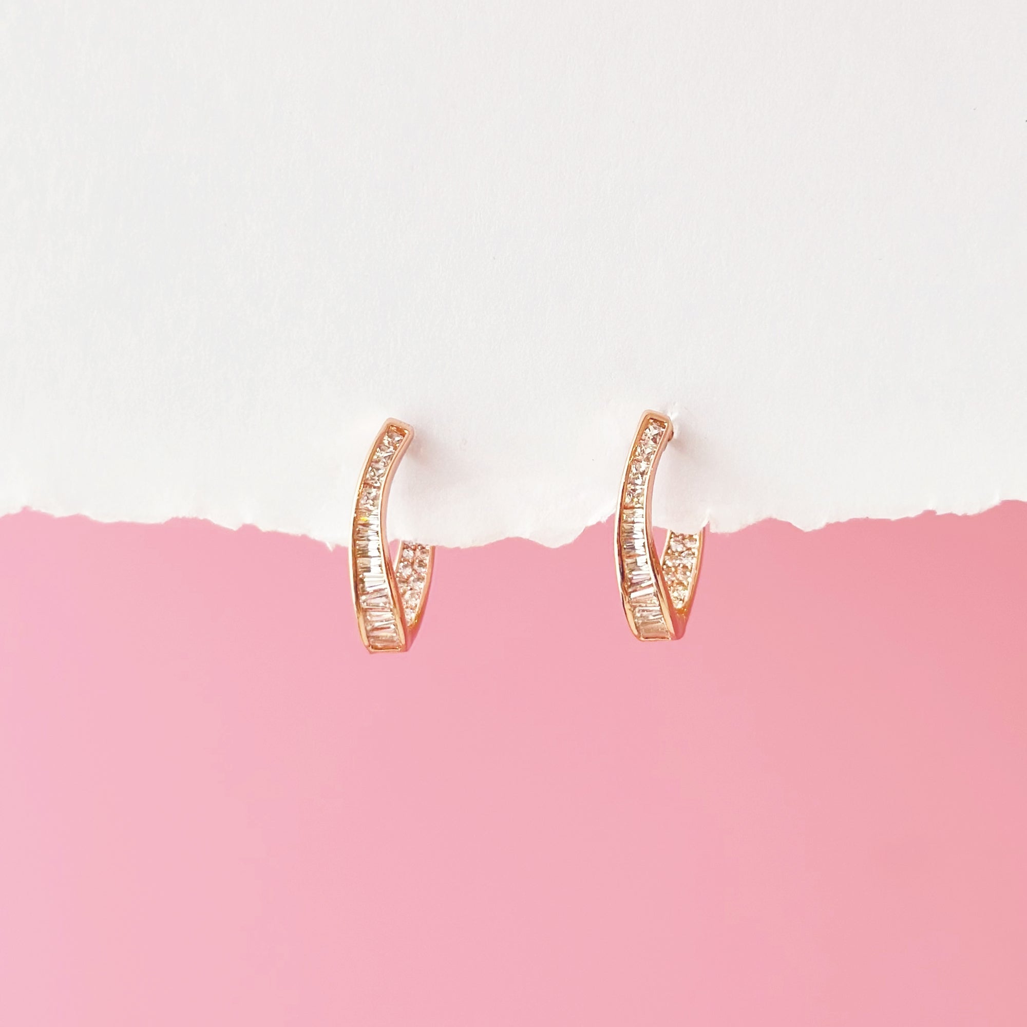 Gift set for her, hadiah untuk wanita, 送给她的礼物, bracelet, ring, necklace, earrings, korean earrings, made in korea, dainty jewellery, lazy girl jewellery, S925 silver, 925 sterling silver, huggie earrings, clip on, daily wear, cubic zirconia, bridesmaid gift, gift for her, Malaysia online shop, fashion jewellery, Korean jewellery accessories, sensitive skin, tahan karat, 适合日常佩戴, anting, rantai tangan, rantai leher, cincin, gift idea, no piercing, earrings malaysia, subang, Pearl, Freshwater pearl, 韩国发饰, 韩国饰品