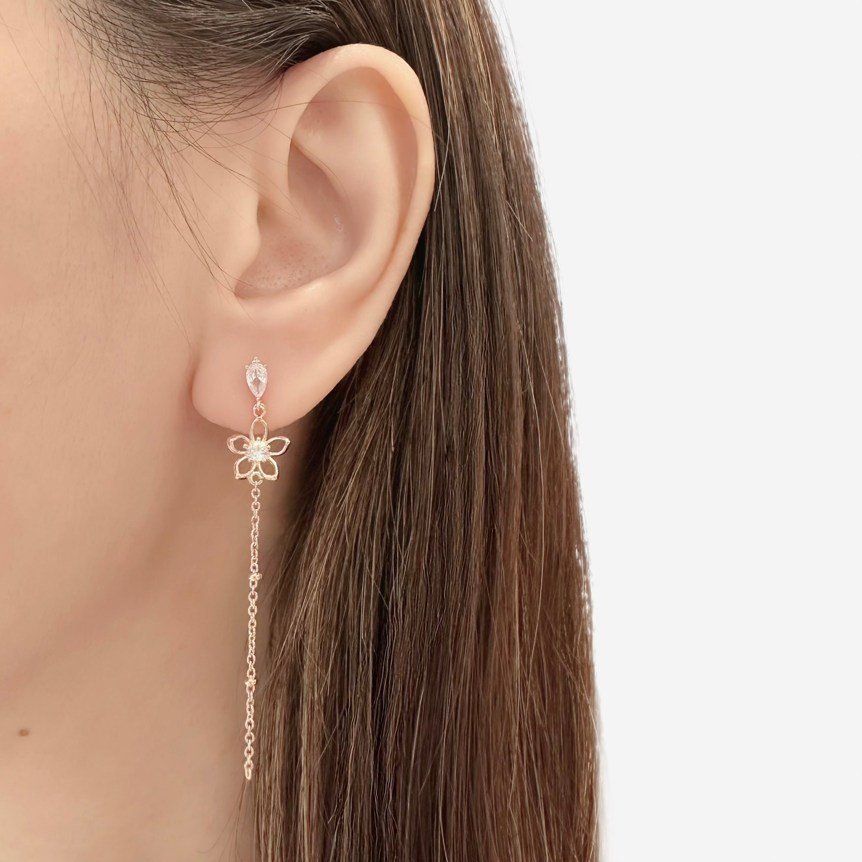 Gift set for her, hadiah untuk wanita, 送给她的礼物, bracelet, ring, necklace, earrings, korean earrings, made in korea, dainty jewellery, lazy girl jewellery, S925 silver, 925 sterling silver, huggie earrings, clip on, daily wear, cubic zirconia, bridesmaid gift, gift for her, Malaysia online shop, fashion jewellery, Korean jewellery accessories, sensitive skin, tahan karat, 适合日常佩戴, anting, rantai tangan, rantai leher, cincin, gift idea, no piercing, earrings malaysia, subang, Pearl, Freshwater pearl, 韩国发饰, 韩国饰品