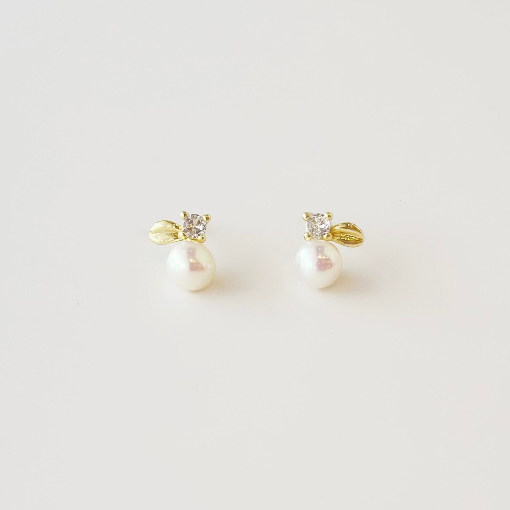pearl earrings, dainty pearl bracelet, freshwater pearl necklace,  akoya pearl., handmade, sensitive skin, bridal, sterling silver, hypoallergenic, gift idea, seawater pearl, pearl neckace, keshi pearl, baroque pearl, mini pearl, 珍珠 淡水珍珠 ak pearl
海水珍珠 s925 cultural pearl present gift for her gift ideas pearl made in Malaysia south sea pearl 米珠 natural pearl mutiara Gift for her Dainty Delicate Minimalist everyday earrings everyday wear lustre near round mutiara  akoya mikimoto