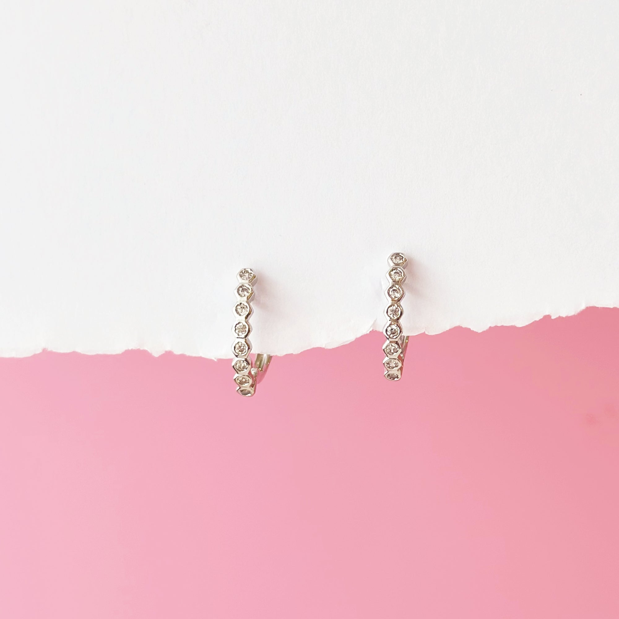 Gift set for her, hadiah untuk wanita, 送给她的礼物, bracelet, ring, necklace, earrings, korean earrings, made in korea, dainty jewellery, lazy girl jewellery, S925 silver, 925 sterling silver, huggie earrings, clip on, daily wear, cubic zirconia, bridesmaid gift, gift for her, Malaysia online shop, fashion jewellery, Korean jewellery accessories, sensitive skin, tahan karat, 适合日常佩戴, anting, rantai tangan, rantai leher, cincin, gift idea, no piercing, earrings malaysia, subang, Pearl, Freshwater pearl, 韩国发饰, 韩国饰品