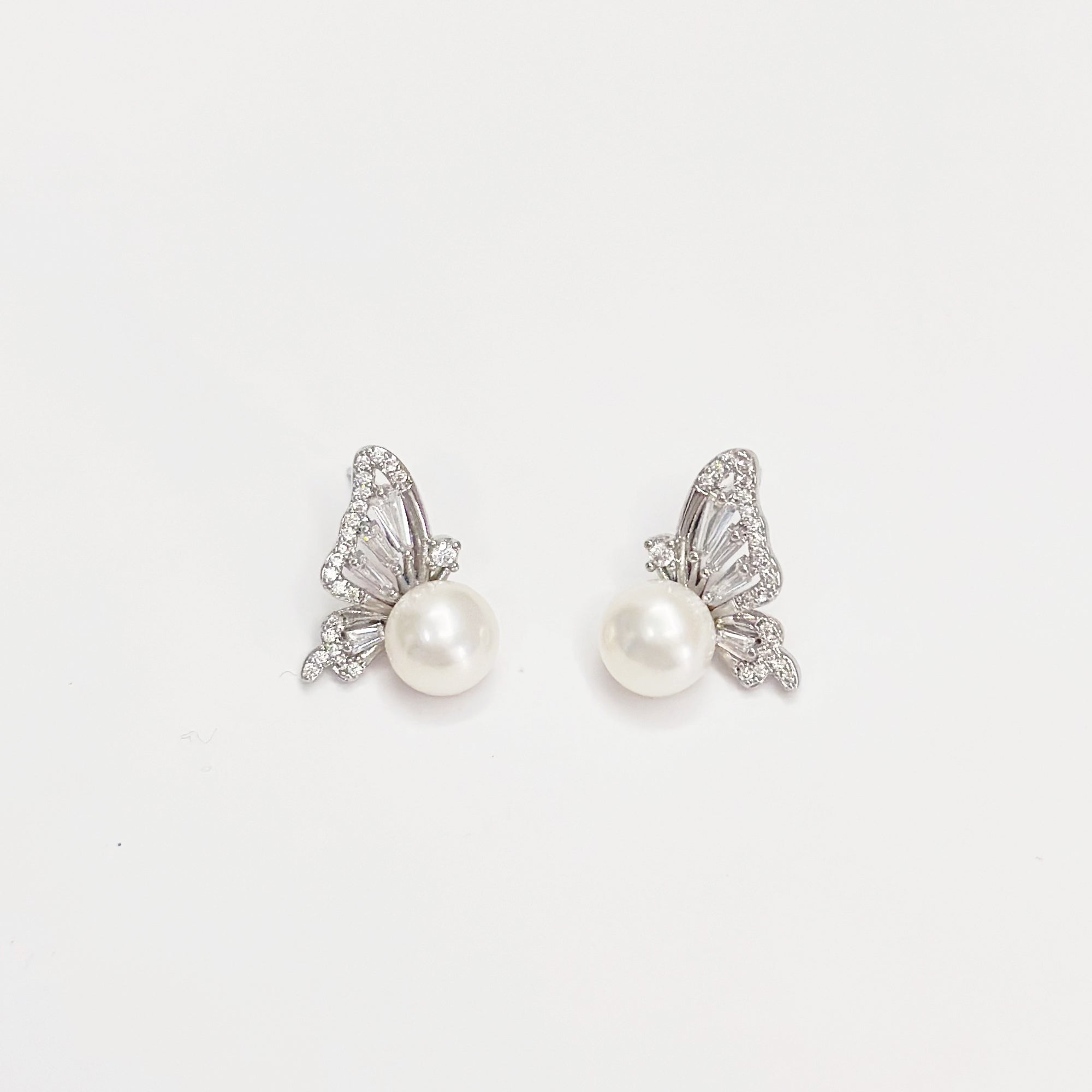 pearl earrings, dainty pearl bracelet, freshwater pearl necklace,  akoya pearl., handmade, sensitive skin, bridal, sterling silver, hypoallergenic, gift idea, seawater pearl, pearl neckace, keshi pearl, baroque pearl, mini pearl, 珍珠 淡水珍珠 ak pearl
海水珍珠 s925 cultural pear present gift for her gift ideas pearl made in Malaysia south sea pearl 米珠 natural pearl mutiara Gift for her Dainty Delicate Minimalist everyday earrings everyday wear lustre near round