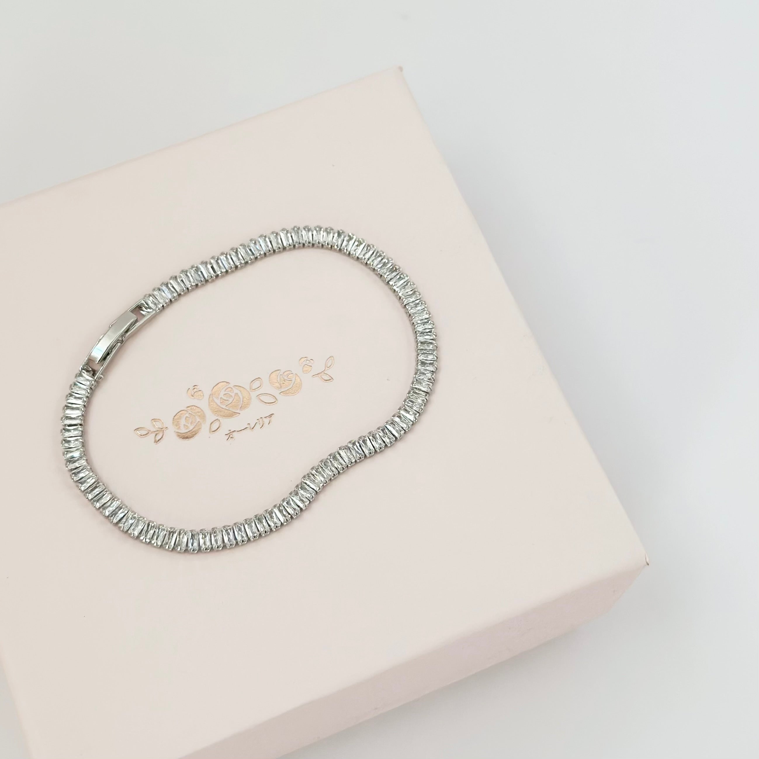 korean earrings bracelet jewellery Malaysia necklace korean jewellery rings earrings malaysia korean style earrings malaysia jewellery jewelry jewellery accessories hypoallergenic earrings ear cuff huggies silver necklace made in korea jewelry fashion jewellery malaysia earrings online shop malaysia Gift idea Gift for her Made in Korea Cubic Zirconia 925 Sterling Silver diamond bracelet Jewelry Dainty Minimalist Bestie anting subang 925 silver Dainty Daily wear Gift Set aurelia atelier tennis gelang tangan