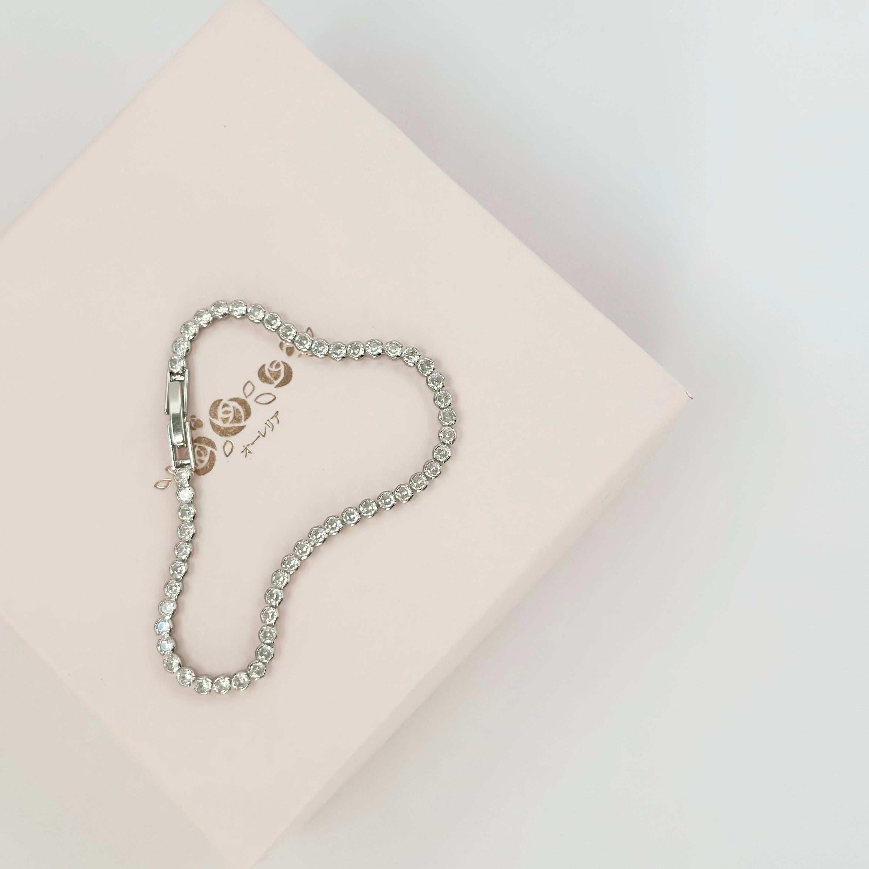 korean earrings bracelet jewellery Malaysia necklace korean jewellery rings earrings malaysia korean style earrings malaysia jewellery jewelry jewellery accessories hypoallergenic earrings ear cuff huggies silver necklace made in korea jewelry fashion jewellery malaysia earrings online shop malaysia Gift idea Gift for her Made in Korea Cubic Zirconia 925 Sterling Silver diamond bracelet Jewelry Dainty Minimalist Bestie anting subang 925 silver Dainty Daily wear Gift Set aurelia atelier tennis gelang tangan