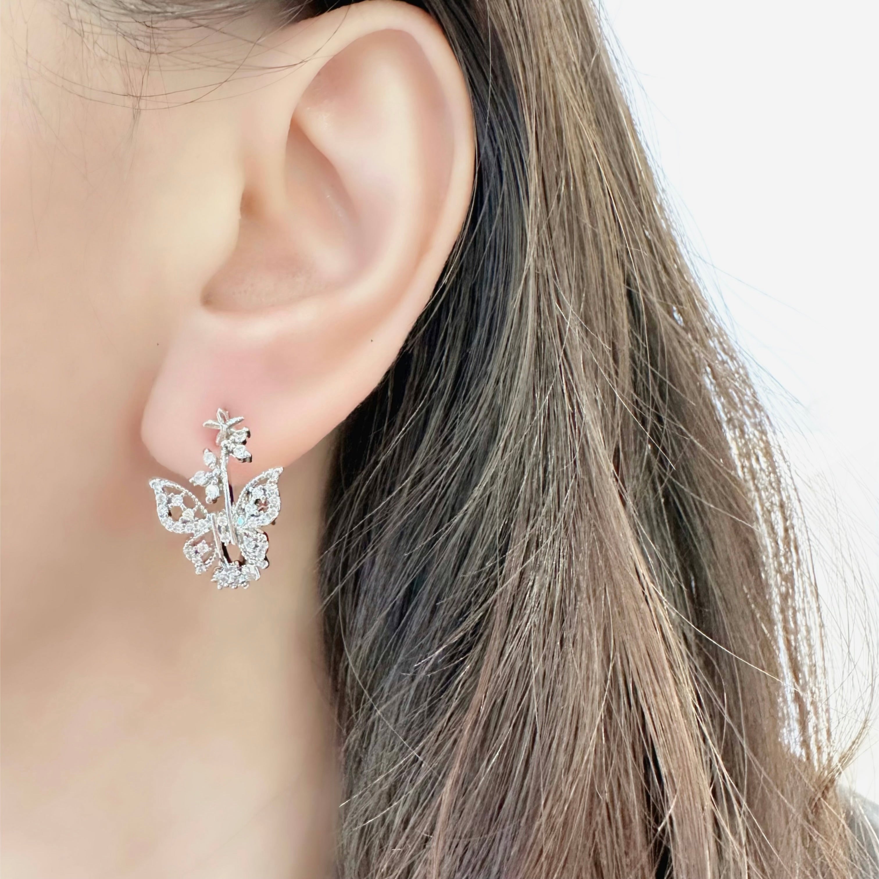 korean earrings bracelet jewellery Malaysia necklace korean jewellery rings earrings malaysia korean style earrings malaysia jewellery jewelry jewellery accessories hypoallergenic earrings ear cuff huggies silver necklace made in korea jewelry fashion jewellery malaysia earrings online shop malaysia Gift idea Gift for her Made in Korea Cubic Zirconia 925 Sterling Silver No Piercing Jewelry Dainty Minimalist Bestie anting subang clip on 925 silver gf gift local Dainty Daily wear Gift Set aurelia atelier