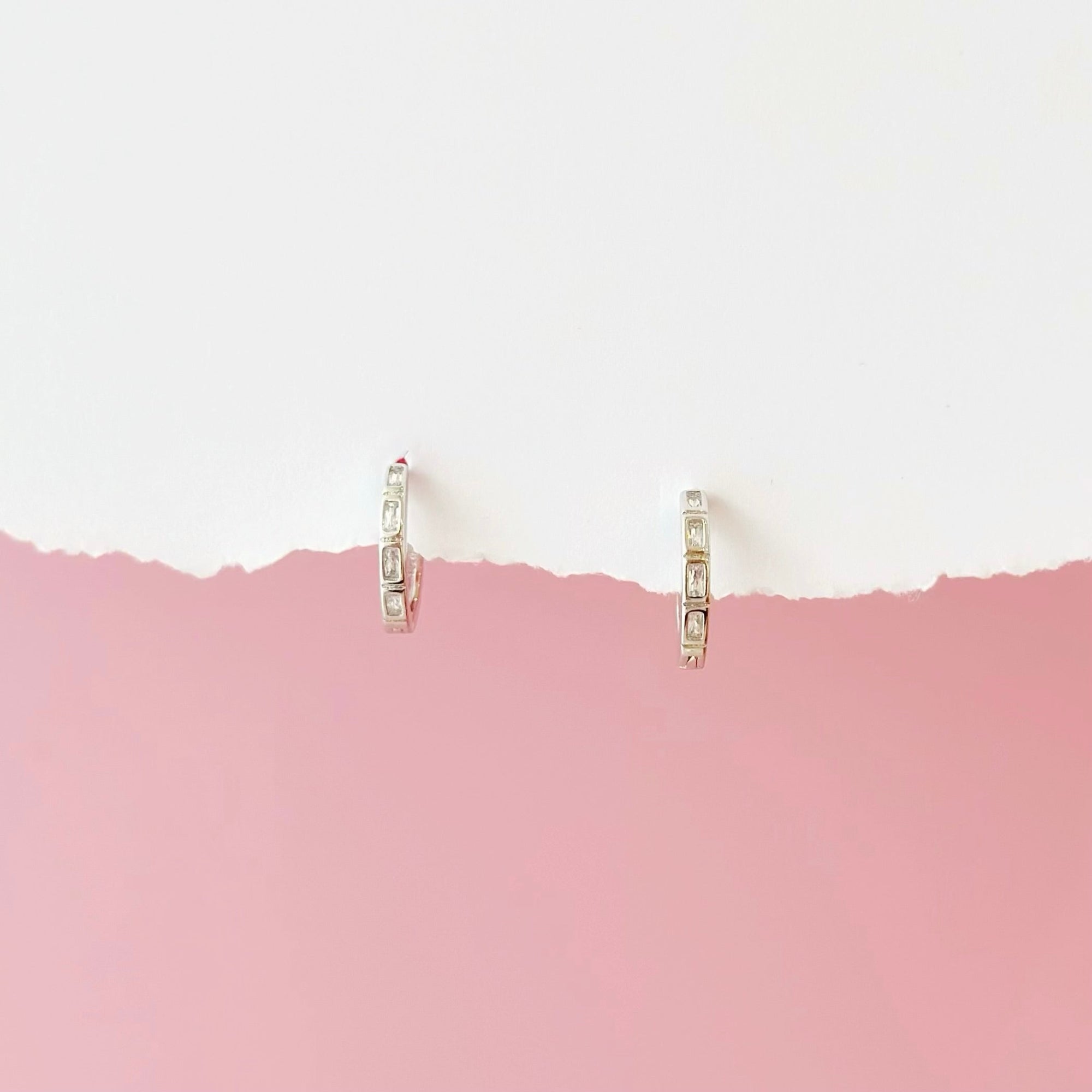 Gift set for her, hadiah untuk wanita, 送给她的礼物, bracelet, ring, necklace, earrings, korean earrings, made in korea, dainty jewellery, lazy girl jewellery, S925 silver, 925 sterling silver, huggie earrings, clip on, daily wear, cubic zirconia, bridesmaid gift, gift for her, Malaysia online shop, fashion jewellery, Korean jewellery accessories, sensitive skin, tahan karat, 适合日常佩戴, anting, rantai tangan, rantai leher, cincin, gift idea, no piercing, earrings malaysia, subang, Pearl, Freshwater pearl, 韩国发饰, 韩国饰品