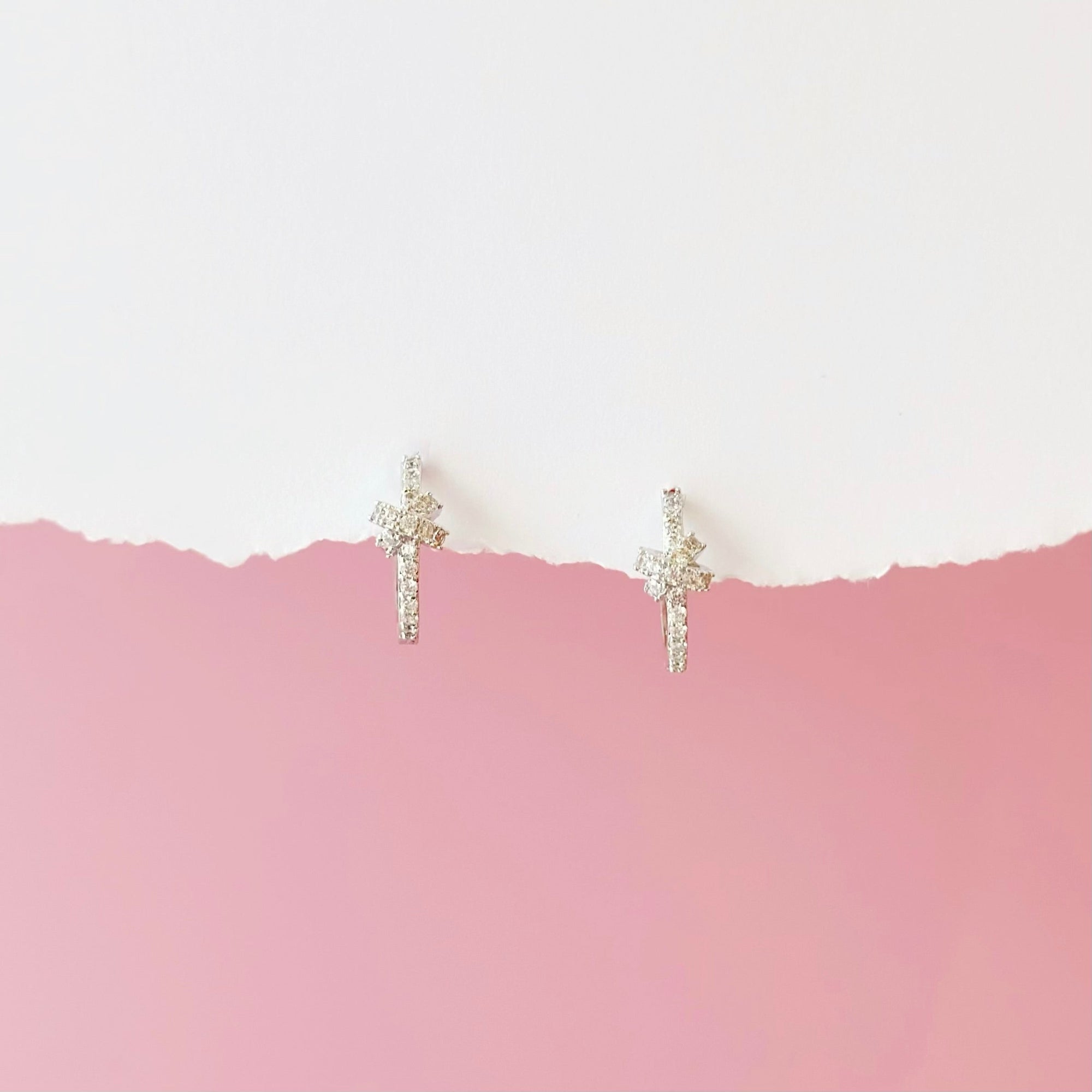 Gift set for her, hadiah untuk wanita, 送给她的礼物, bracelet, ring, necklace, earrings, korean earrings, made in korea, dainty jewellery, lazy girl jewellery, S925 silver, 925 sterling silver, huggie earrings, clip on, daily wear, cubic zirconia, bridesmaid gift, gift for her, Malaysia online shop, fashion jewellery, Korean jewellery accessories, sensitive skin, tahan karat, 适合日常佩戴, anting, rantai tangan, rantai leher, cincin, gift idea, no piercing, earrings malaysia, subang, Pearl, Freshwater pearl, 韩国发饰, 韩国饰品