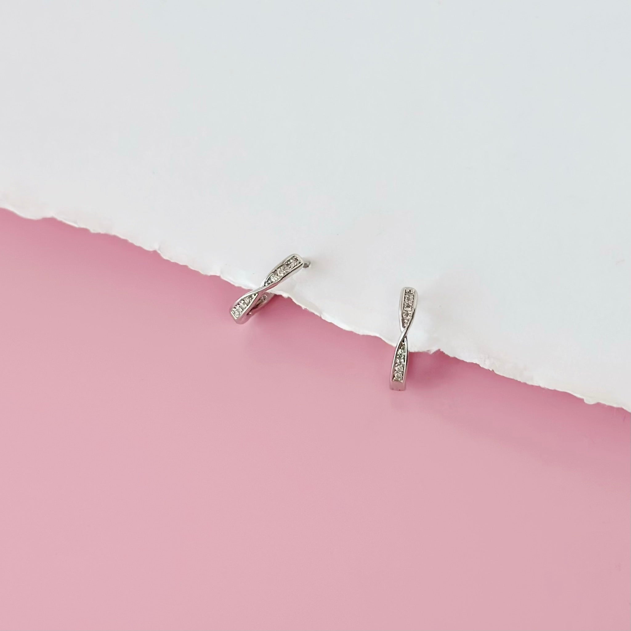 korean earrings bracelet jewellery Malaysia necklace korean jewellery rings earrings malaysia korean style earrings jewellery accessories hypoallergenic earrings ear cuff huggies silver necklace made in korea jewelry fashion jewellery malaysia earrings online shop malaysia Gift idea Gift for her Made in Korea Cubic Zirconia 925 Sterling Silver No Piercing Dainty Minimalist Daily wear Bestie Korean Anting Cincin Clip on 韩国耳环 韩国发饰 韩国饰品 hypoallergenic birthday gift set bridesmaid aurelia atelier