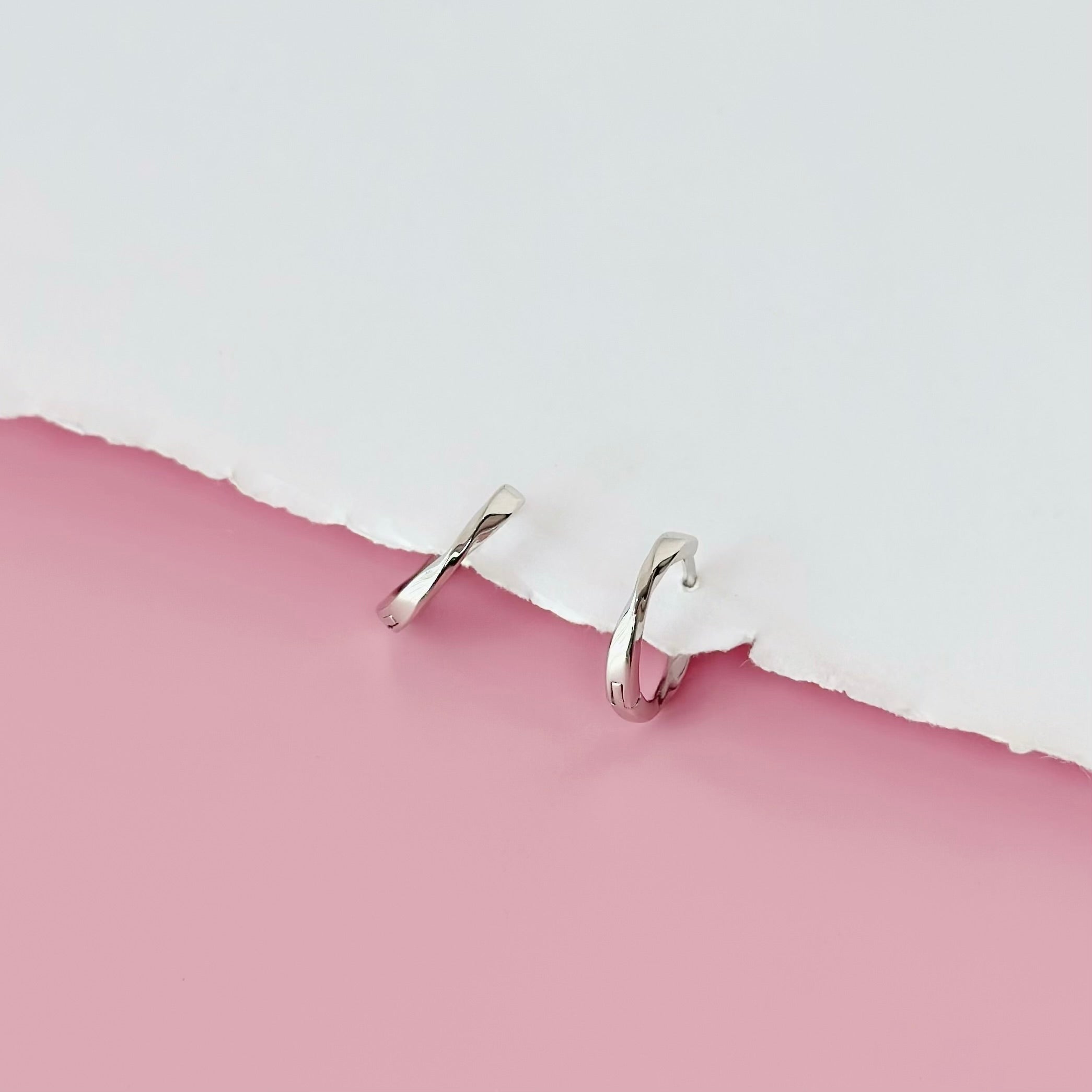 korean earrings bracelet jewellery Malaysia necklace korean jewellery rings earrings malaysia korean style earrings jewellery accessories hypoallergenic earrings ear cuff huggies silver necklace made in korea jewelry fashion jewellery malaysia earrings online shop malaysia Gift idea Gift for her Made in Korea Cubic Zirconia 925 Sterling Silver No Piercing Dainty Minimalist Daily wear Bestie Korean Anting Cincin Clip on 韩国耳环 韩国发饰 韩国饰品 hypoallergenic birthday gift set bridesmaid aurelia atelier