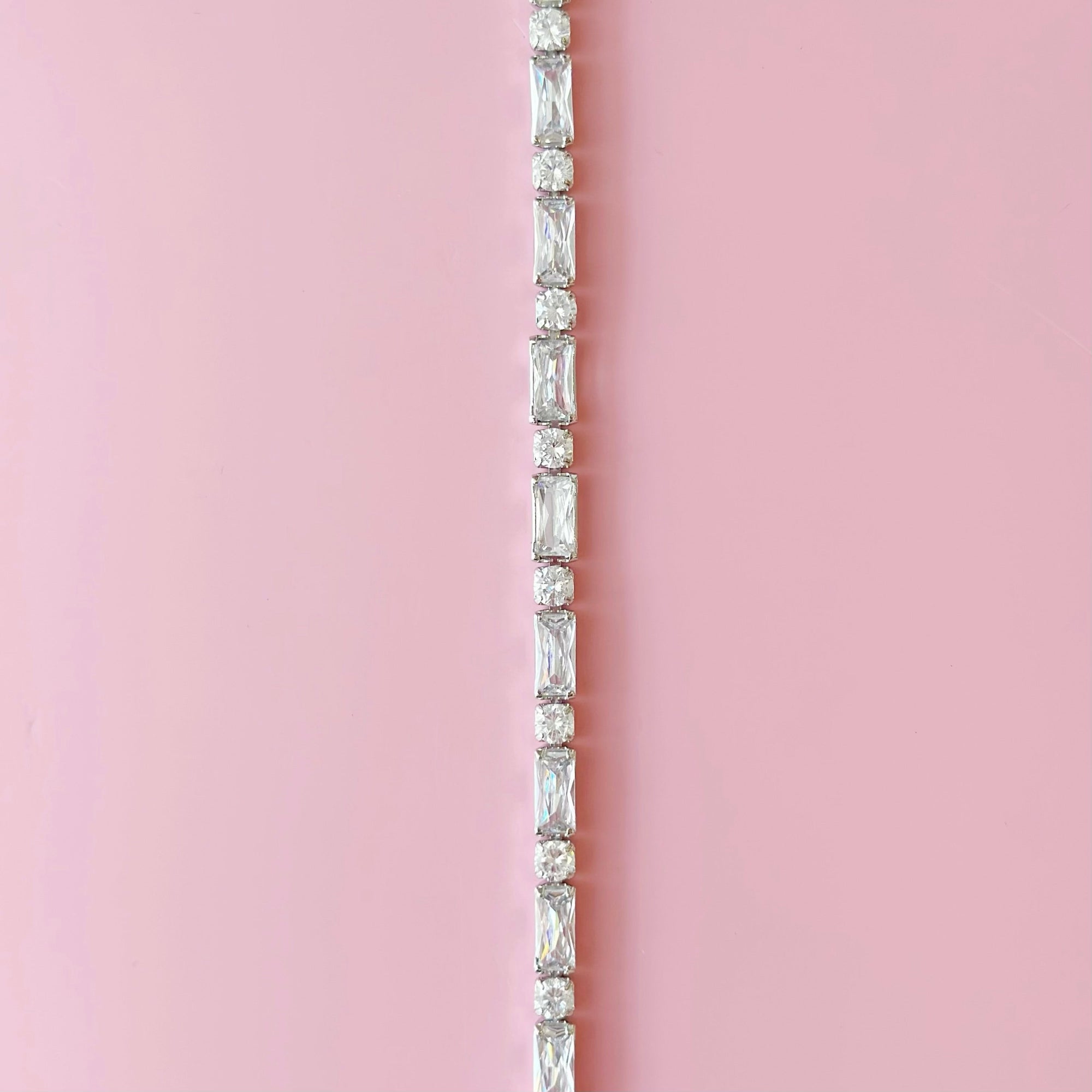 korean earrings bracelet jewellery Malaysia necklace korean jewellery rings earrings malaysia korean style earrings malaysia jewelry jewellery accessories hypoallergenic earrings ear cuff huggies silver necklace made in korea jewelry fashion jewellery malaysia earrings online shop malaysia Gift idea Gift for her Made in Korea Cubic Zirconia 925 Sterling Silver diamond bracelet Jewelry Dainty Minimalist Bestie anting 925 silver Dainty Daily wear Gift tennis gelang tangan 钻石手链

网球手链

经典钻石网球手链

闪耀钻石手链

精致钻石手链 