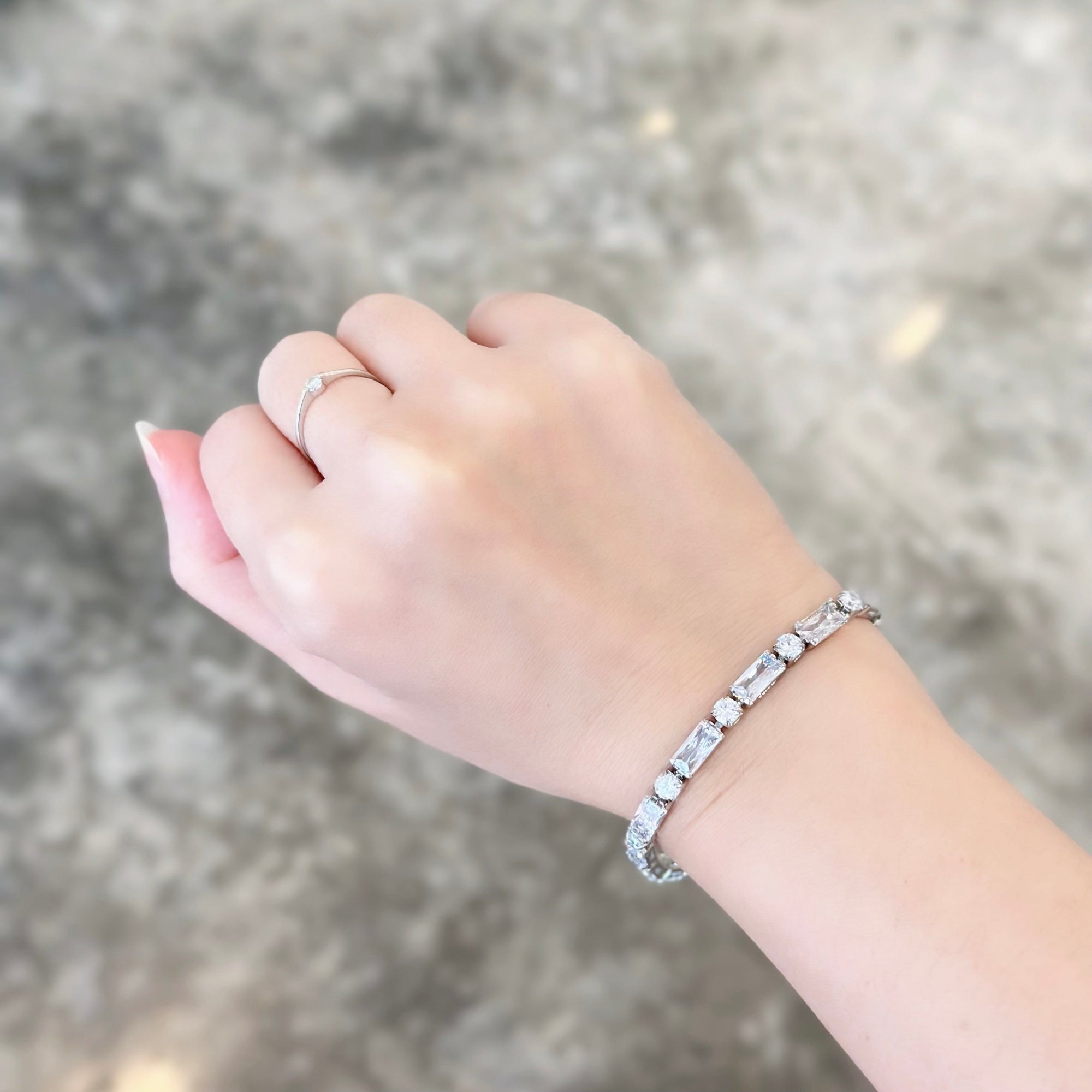 korean earrings bracelet jewellery Malaysia necklace korean jewellery rings earrings malaysia korean style earrings malaysia jewelry jewellery accessories hypoallergenic earrings ear cuff huggies silver necklace made in korea jewelry fashion jewellery malaysia earrings online shop malaysia Gift idea Gift for her Made in Korea Cubic Zirconia 925 Sterling Silver diamond bracelet Jewelry Dainty Minimalist Bestie anting 925 silver Dainty Daily wear Gift tennis gelang tangan 钻石手链

网球手链

经典钻石网球手链

闪耀钻石手链

精致钻石手链 