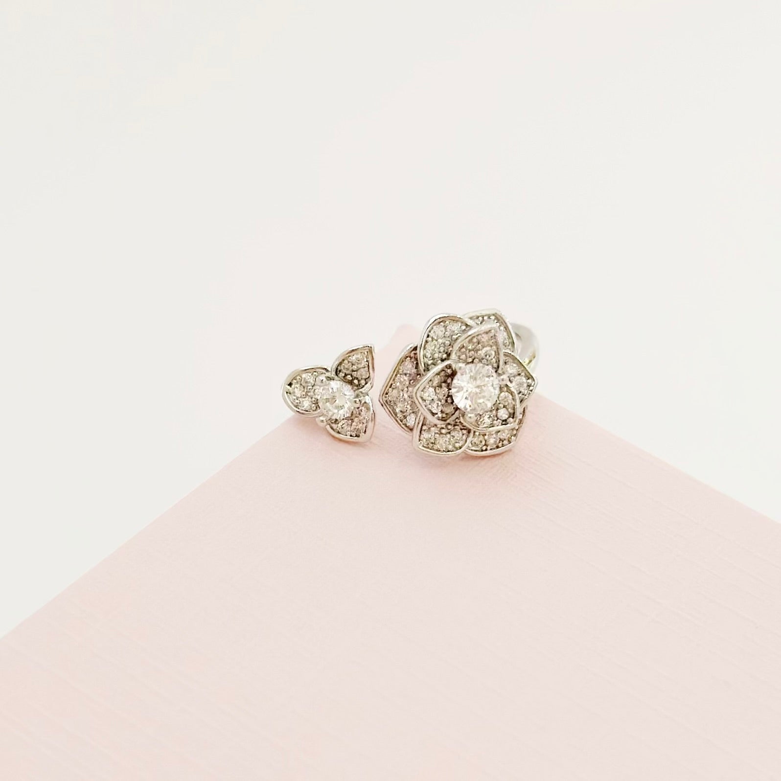 Rose Gold Made in Korea Earrings Korean Anting Cubic Zirconia Jewellery Malaysia Instagram 925 Sterling Silver hypoallergenic gift shops Jewellery Online Malaysia Shopping No Piercing Perfect Gift special gift Loved One Online jewellery Malaysia Gift for her Rose Gold Korea Korean Jewellery Jewelry Local Brand in Malaysia Cubic Zirconia Dainty Delicate Minimalist Jewellery Jewelry Bride ring cincin Silver Gift Set present gift for her gift ideas anting cincin kahwin wedding ring dinner ring luxe 戒指 韩极简饰品