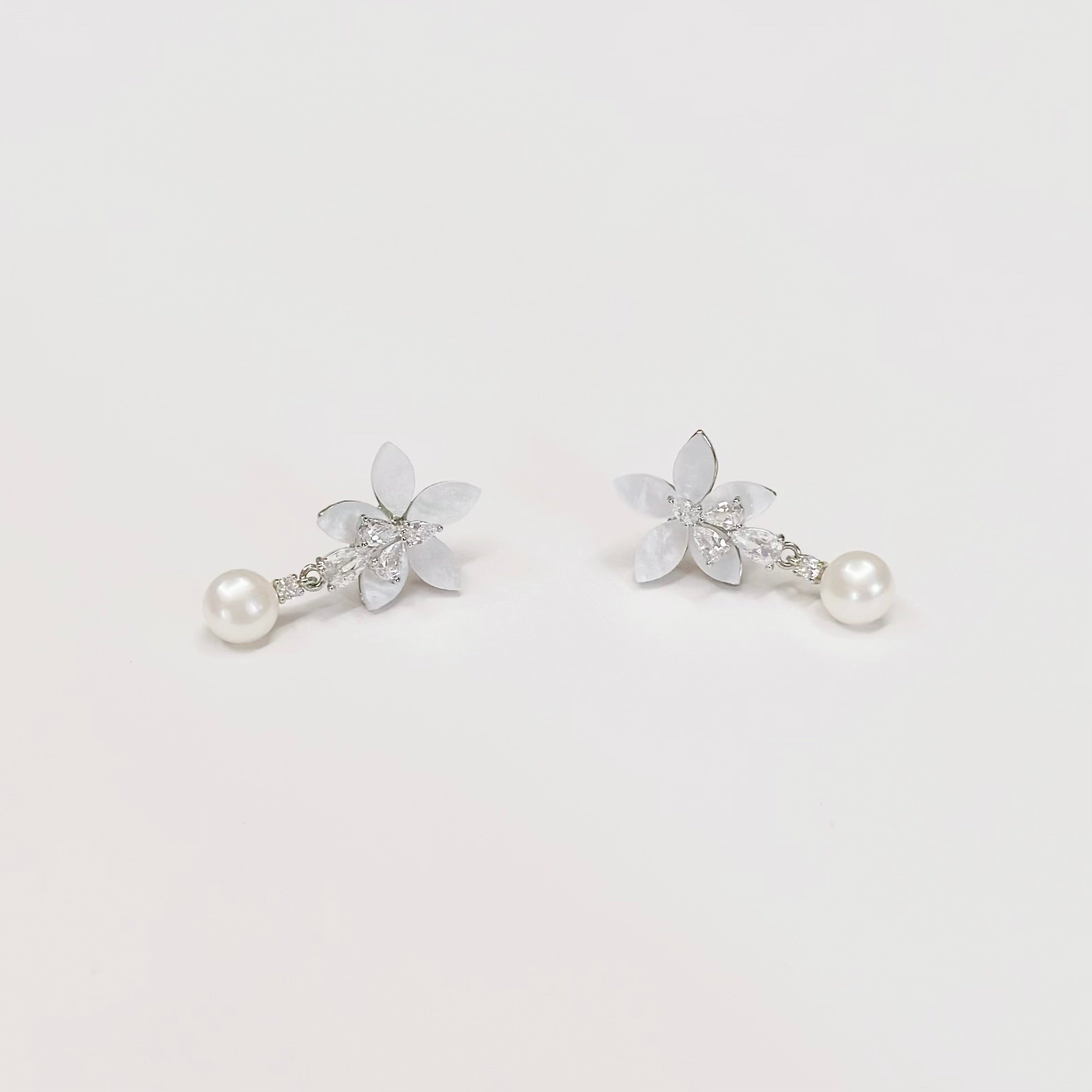 pearl earrings, dainty pearl bracelet, freshwater pearl necklace,  akoya pearl., handmade, sensitive skin, bridal, sterling silver, hypoallergenic, gift idea, seawater pearl, pearl neckace, keshi pearl, baroque pearl, mini pearl, 珍珠 淡水珍珠 ak pearl
海水珍珠 s925 cultural pear present gift for her gift ideas pearl made in Malaysia south sea pearl 米珠 natural pearl mutiara Gift for her Dainty Delicate Minimalist everyday earrings everyday wear lustre  925银针珍珠耳环 巴洛克珍珠 手工制作 饰品 韩国设计 芥子珍珠 ks珍珠