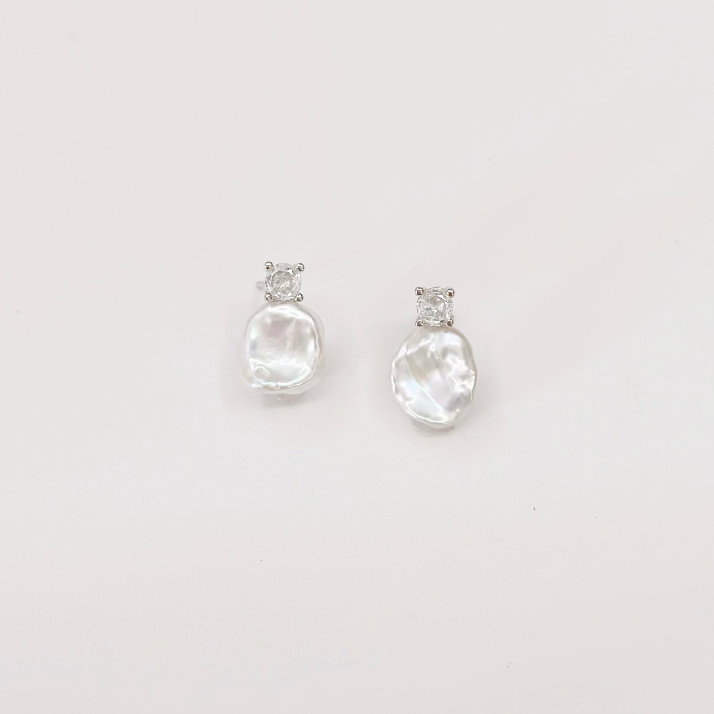 pearl earrings, dainty pearl bracelet, freshwater pearl necklace,  akoya pearl., handmade, sensitive skin, bridal, sterling silver, hypoallergenic, gift idea, seawater pearl, pearl neckace, keshi pearl, baroque pearl, mini pearl, 珍珠 淡水珍珠 ak pearl
海水珍珠 s925 cultural pear present gift for her gift ideas pearl made in Malaysia south sea pearl 米珠 natural pearl mutiara Gift for her Dainty Delicate Minimalist everyday earrings everyday wear lustre  925银针珍珠耳环 巴洛克珍珠 手工制作 饰品 韩国设计 芥子珍珠 ks珍珠