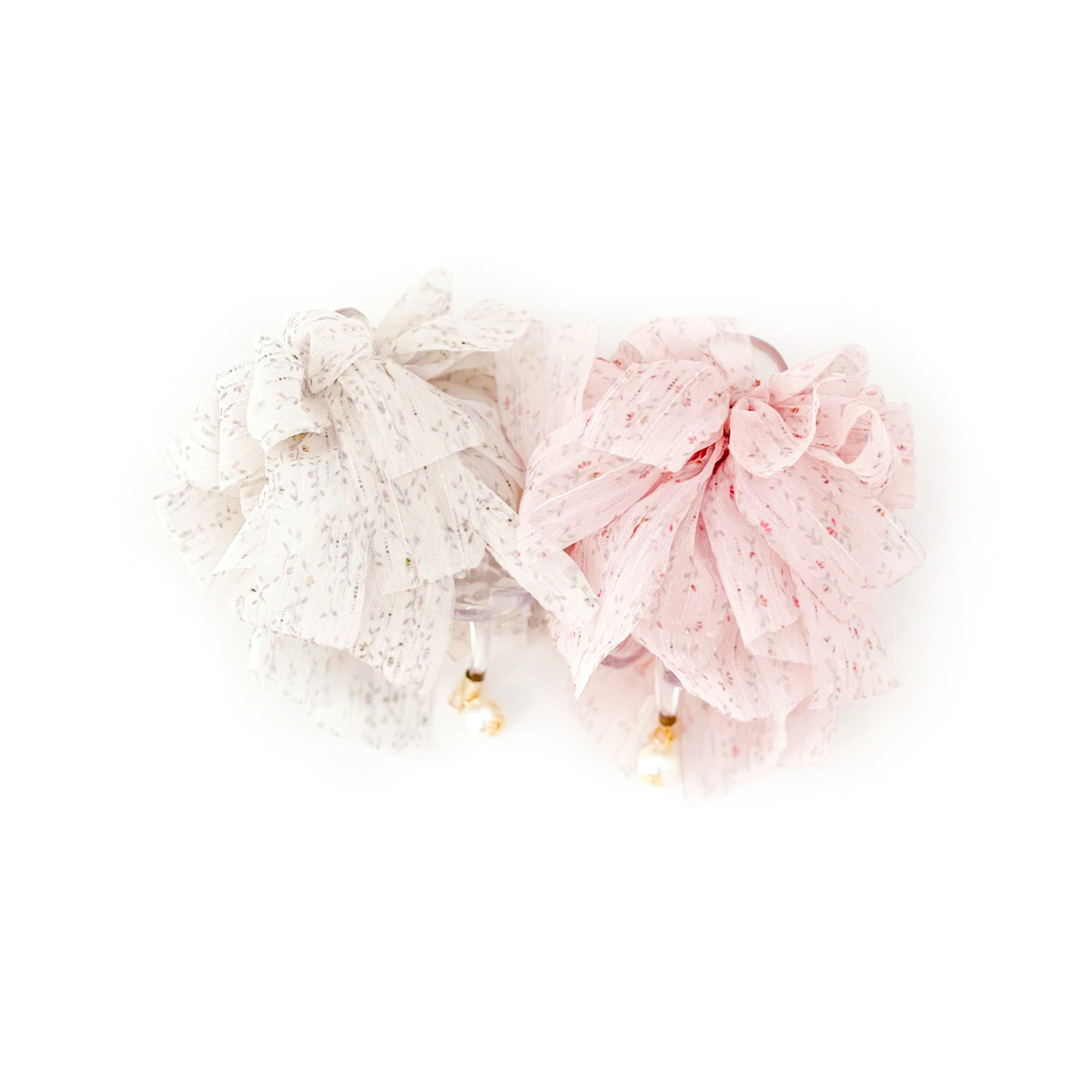 Ribbon hair clip Ribbon hair claw Bow Claw clip Hair accessory Korean hair accessory Jewelry Dainty Minimalist malaysia jewellery Made in Korea online gift shop Aurelia Atelier made in korea jewelry fashion jewellery malaysia earrings online shop malaysia korean style hair accessory malaysia jewellery jewelry Ribbon hair tie Hairband Hair ribbon scarf Headband Scrunchies Chiffon hair bow Chiffon hair claw clip Hypoallergenic 韩国ins蝴蝶吊坠发夹 INS 风 首饰 发饰 发夹专卖店 韩国发饰 韩国饰品 韩国耳环 rambut jepit Jepit rambut korea