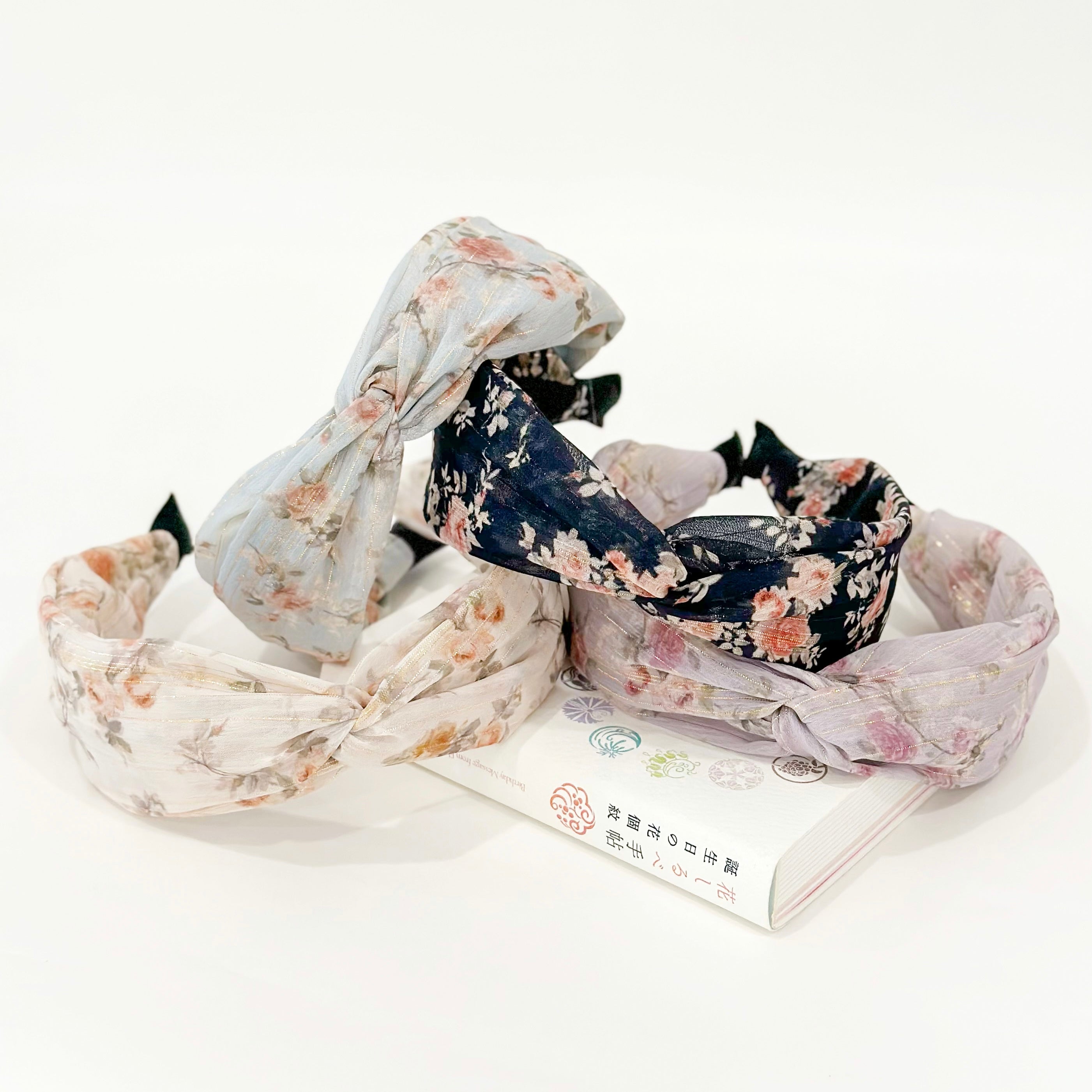 Ribbon hair clip Ribbon hair claw Bow Claw clip Hair accessory Korean hair accessory Jewelry Dainty Minimalist malaysia jewellery Made in Korea online gift shop Aurelia Atelier made in korea jewelry fashion jewellery malaysia earrings online shop malaysia korean style hair accessory malaysia jewellery jewelry Ribbon hair tie Hairband Hair ribbon scarf Headband Scrunchies Chiffon hair bow Chiffon hair claw clip Hypoallergenic 韩国ins蝴蝶吊坠发夹 INS 风 首饰 发饰 发夹专卖店 韩国发饰 韩国饰品 韩国耳环 rambut jepit Jepit rambut korea