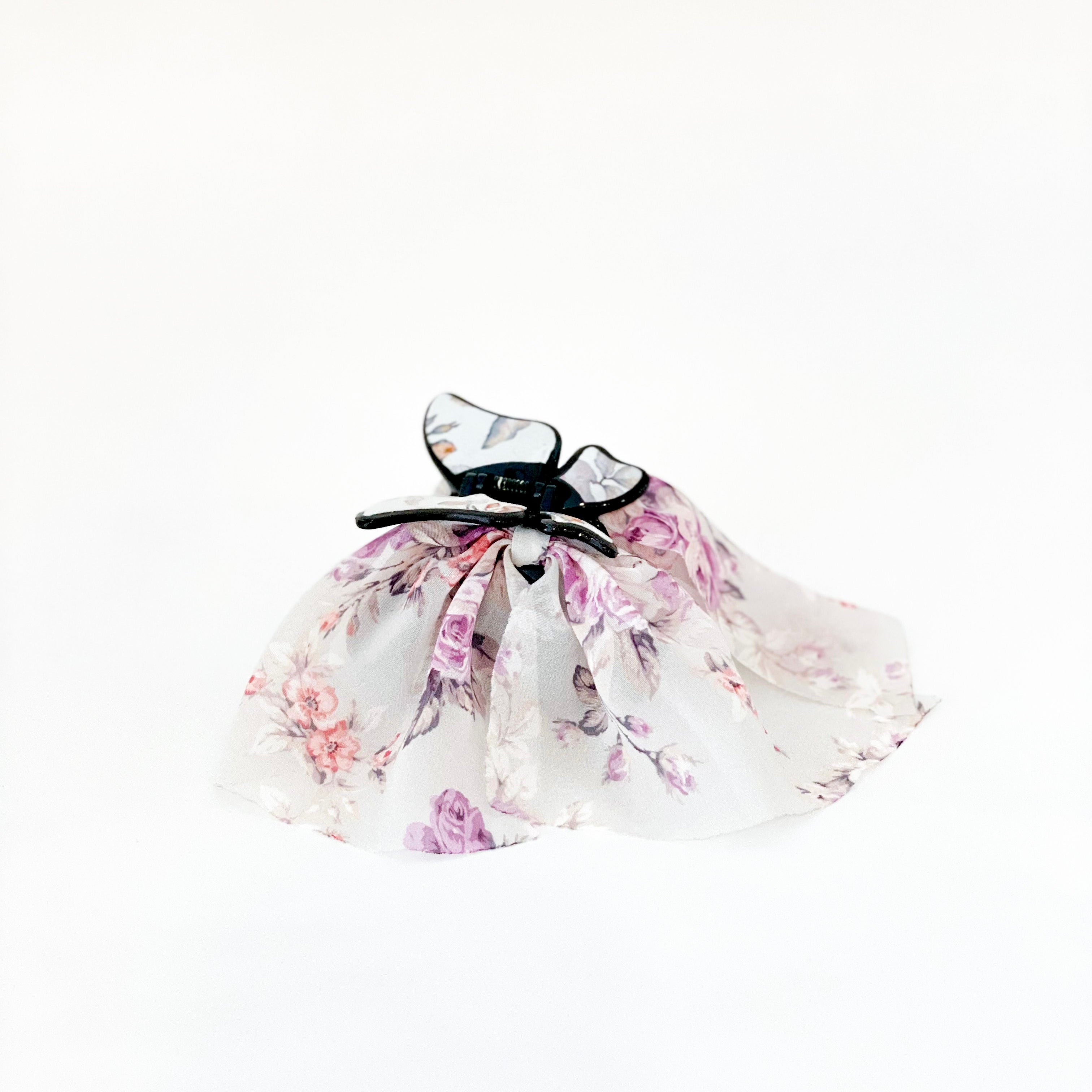 Ribbon hair clip Ribbon hair claw Bow Claw clip Hair accessory Korean hair accessory Jewelry Dainty Minimalist malaysia jewellery Made in Korea online gift shop Aurelia Atelier made in korea jewelry fashion jewellery malaysia earrings online shop malaysia korean style hair accessory malaysia jewellery jewelry Ribbon hair tie Hairband Hair ribbon scarf Headband Scrunchies Chiffon hair bow Chiffon hair claw clip Hypoallergenic 韩国ins蝴蝶吊坠发夹 INS 风 首饰 发饰 发夹专卖店 韩国发饰 韩国饰品 韩国耳环 rambut jepit Jepit rambut korea